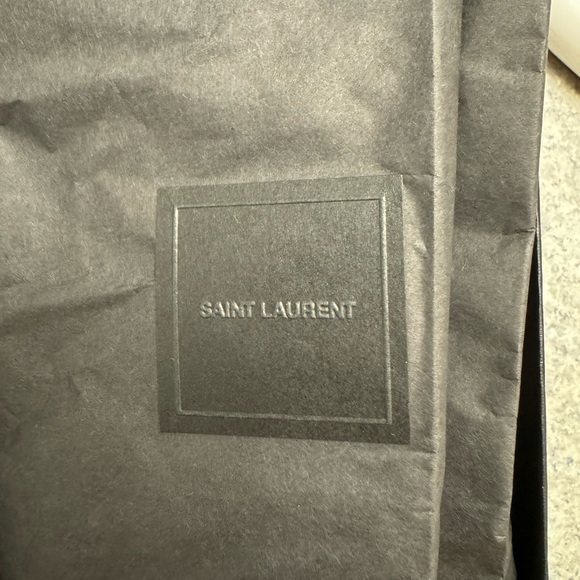 YSL TASSLE EARRINGS - Picture 6 of 8